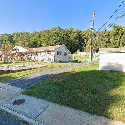 443 N Church St, Bally, PA 19503