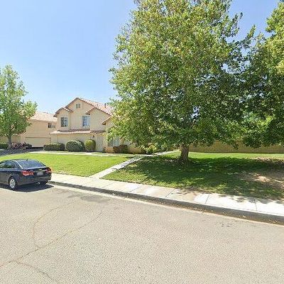 44460 15th St E, Lancaster, CA 93535