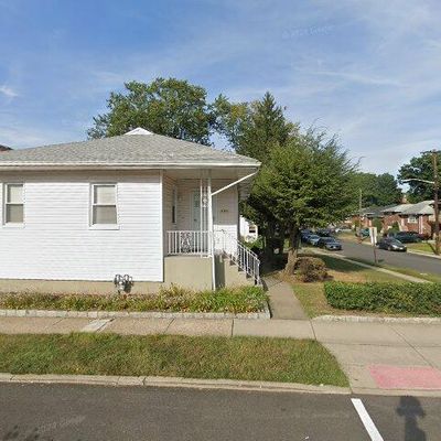 445 Brinkerhoff Ave, Fort Lee, NJ 07024