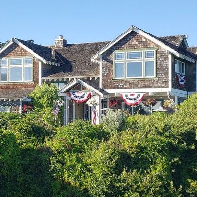 445 Mirada Rd, Half Moon Bay, CA 94019