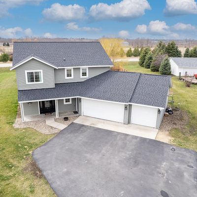 4457 Roberds Lake Trl, Faribault, MN 55021