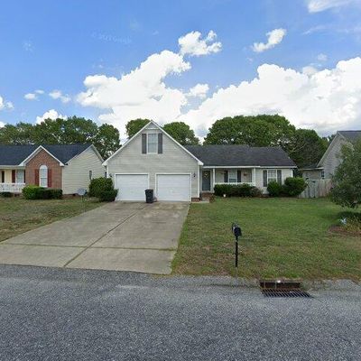 5212 Thackeray Dr, Fayetteville, NC 28306