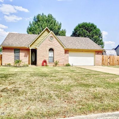 5232 Plum Tree Dr, Southaven, MS 38671