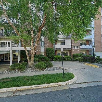 5250 Valley Forge Dr #407, Alexandria, VA 22304