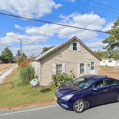 5267 Main St, Chincoteague Island, VA 23336