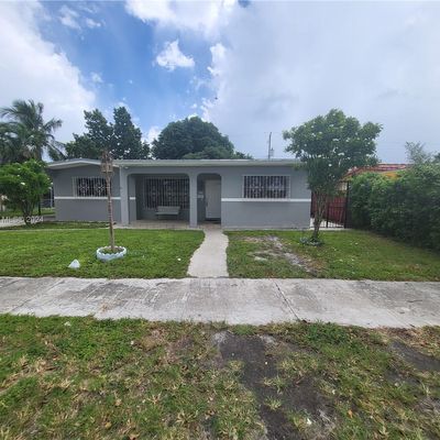 5397 W 14 Th Ct, Hialeah, FL 33012