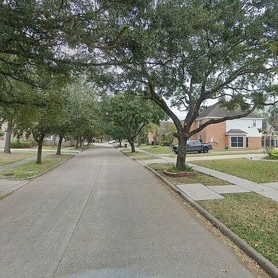 549 Morning Tide Ln, Kemah, TX 77565