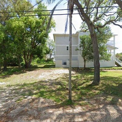 5490 Ervin St, Fernandina Beach, FL 32034