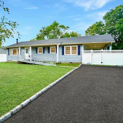 55 Old Queens Blvd, Manalapan, NJ 07726