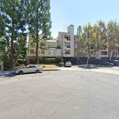 5500 Owensmouth Ave, Woodland Hills, CA 91367