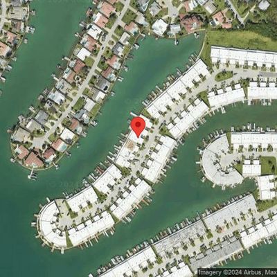 553 Boca Ciega Point Blvd N, Saint Petersburg, FL 33708