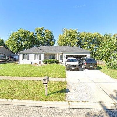 557 W Barberry Cir, Yorkville, IL 60560