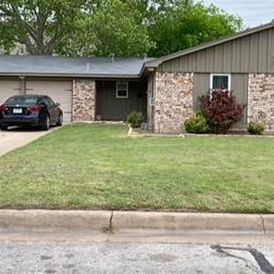 5605 Jane Anne St, Haltom City, TX 76117