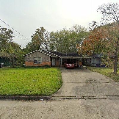 5618 Ricky St, Houston, TX 77033