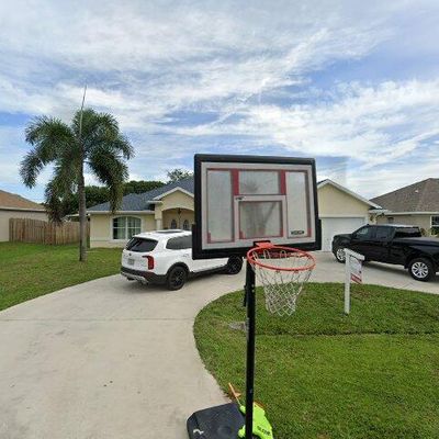 562 Nw Turton Ter, Port Saint Lucie, FL 34983