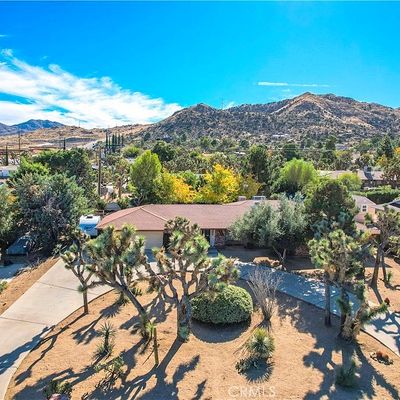 56849 Hidden Gold Dr, Yucca Valley, CA 92284