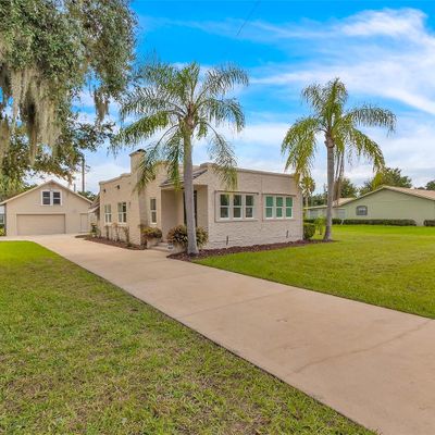 569 N Kentucky Ave, Umatilla, FL 32784