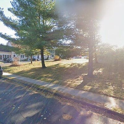 57 Mannions Ln #8, Danbury, CT 06810