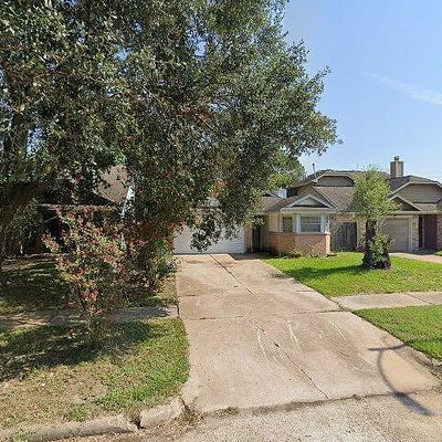 5734 Gineridge Dr, Houston, TX 77053