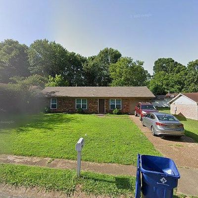 5746 Natchez Dr, Horn Lake, MS 38637