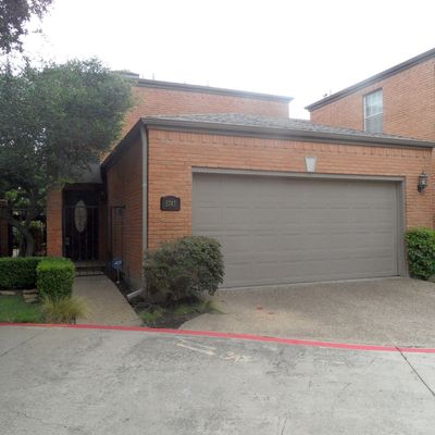 5747 Remington Park Sq, Dallas, TX 75252