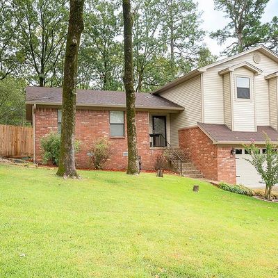 5 Summerland Ct, Little Rock, AR 72227