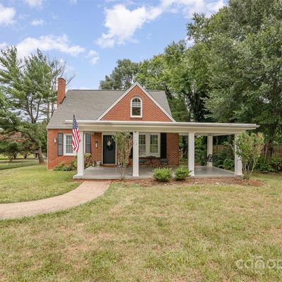 50 22nd Avenue, Hickory, NC 28601