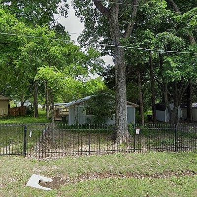 50 Lakeshore Dr, Pottsboro, TX 75076