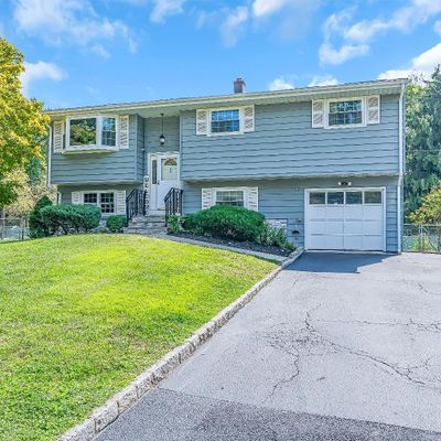 50 Michael St, Piscataway, NJ 08854