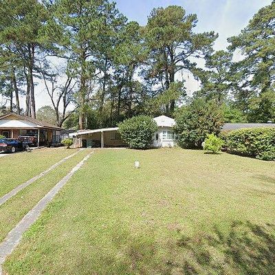 5007 Spartan Dr, Savannah, GA 31404