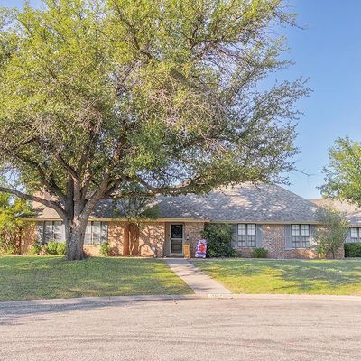 5017 Green Valley Cir, San Angelo, TX 76904