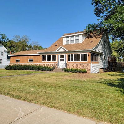 502 S Main St, Necedah, WI 54646