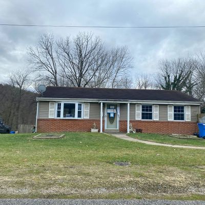 506 Oak Ave, Elizabeth, PA 15037