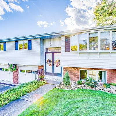 5075 Bowling Green St, Finleyville, PA 15332