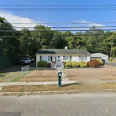 509 Berkeley Dr, Browns Mills, NJ 08015