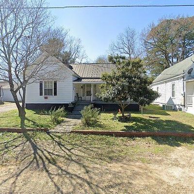 512 E Woodall St, Smithfield, NC 27577