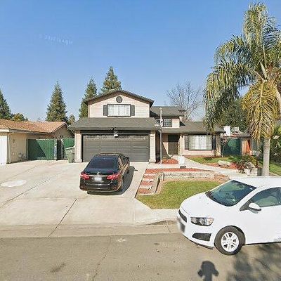 5153 E Truman Ave, Fresno, CA 93725