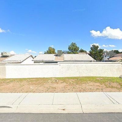 5196 Mandalay Springs Dr #201, Las Vegas, NV 89120