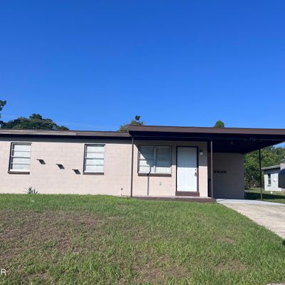 520 Colfax Dr, Daytona Beach, FL 32114