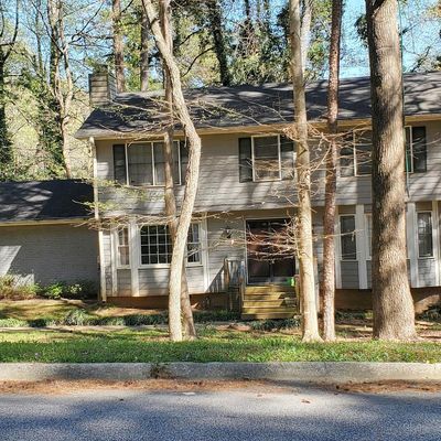 520 Raven Springs Trl, Stone Mountain, GA 30087