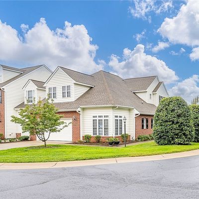 5200 Creek Heights Dr, Midlothian, VA 23112