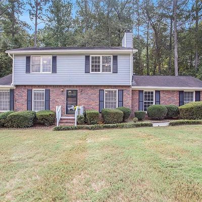 5201 Beechwood Forest Dr, Lithonia, GA 30038