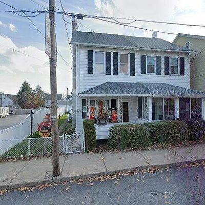 612 Front St, Freeland, PA 18224