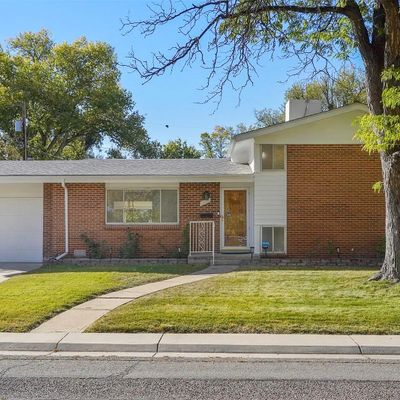 6127 Owens St, Arvada, CO 80004