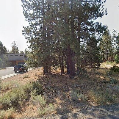 61389 Campbell Ct, Bend, OR 97702