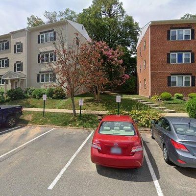 6174 Greenwood Dr #201, Falls Church, VA 22044