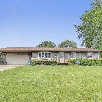 620 Karen Dr, Menasha, WI 54952