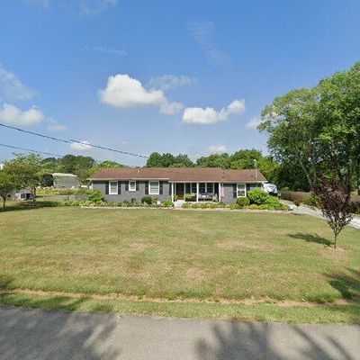 621 Crestland Dr, Columbia, TN 38401