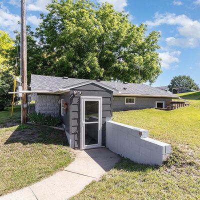 621 W Church St, Belle Plaine, MN 56011