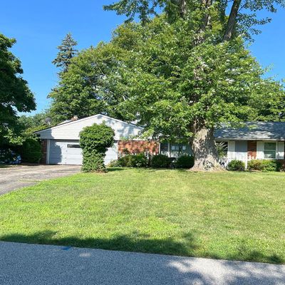 6220 Firwood Rd, Mentor, OH 44060